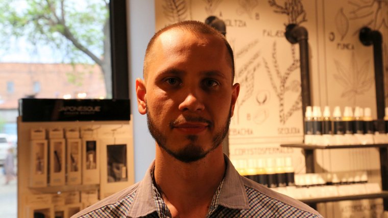 01-DV_kadr_Cosmotheca1