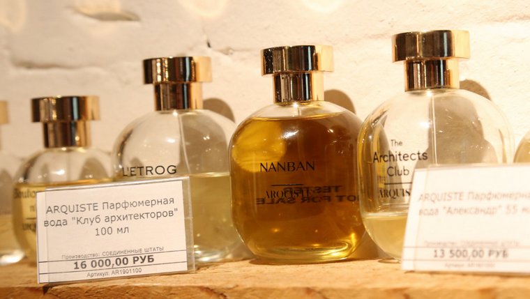 02-DV_kadr_Cosmotheca3