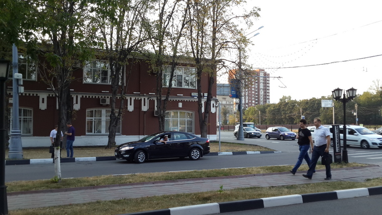 HugoChavizStree7t-760